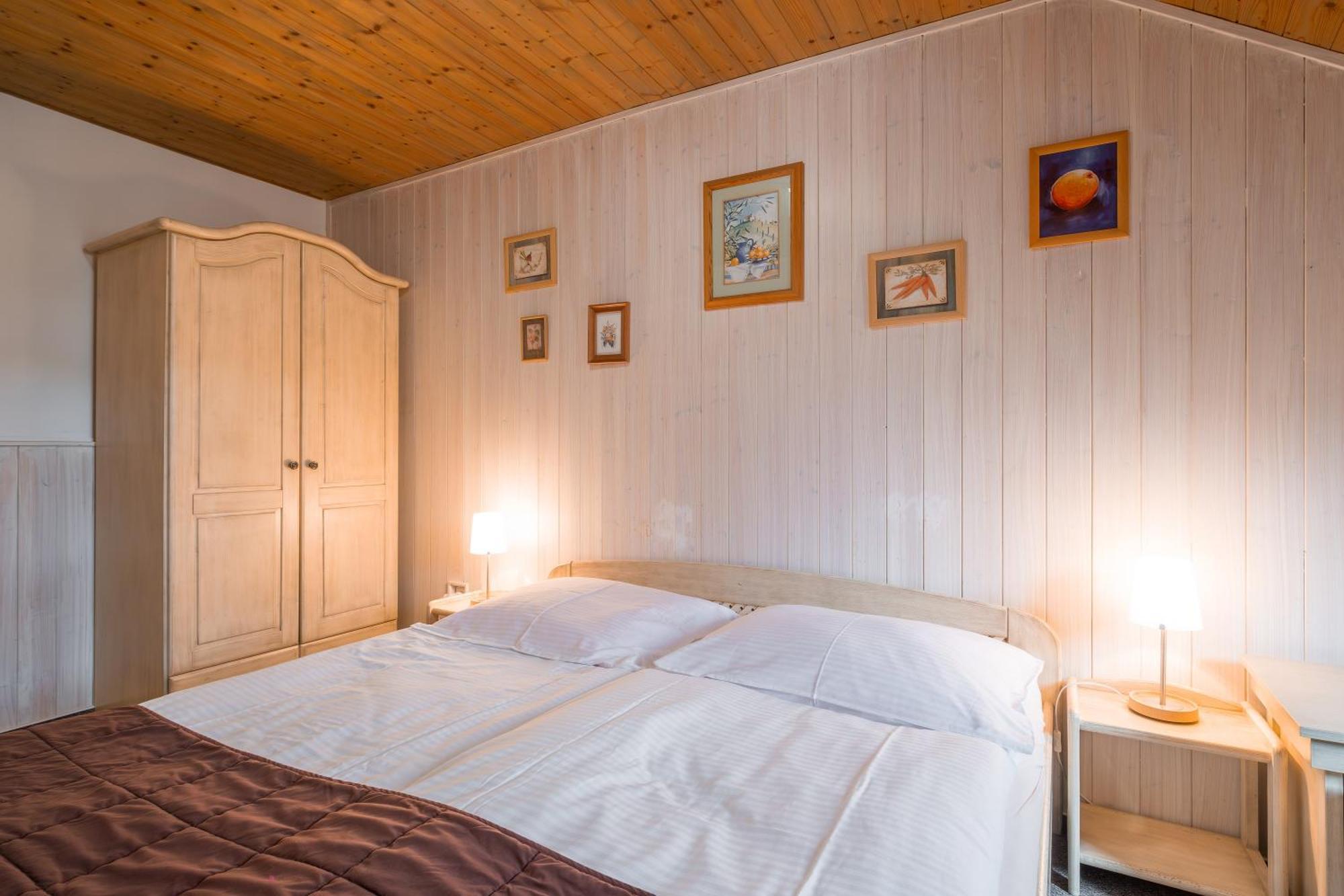 Hotel Maxant Frymburk Cameră foto